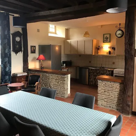 Le Manoir De La Lande Saint-Laurent-de-Terregatte